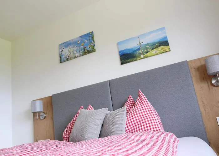 Апартаменты Lindbichlhof Urlaub Am Bio Bauernhof *